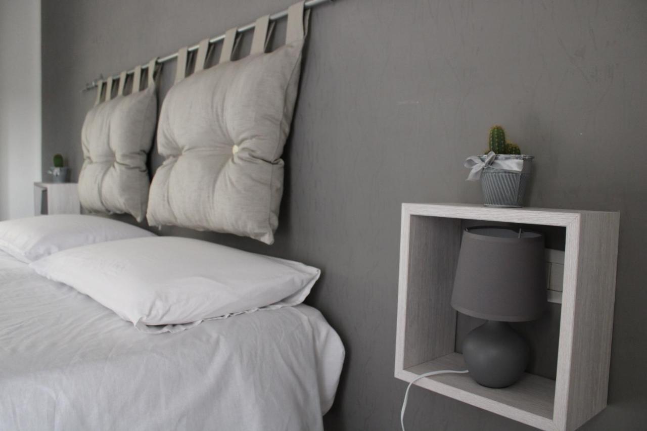 Rosaria'S Home Brindisi Bagian luar foto